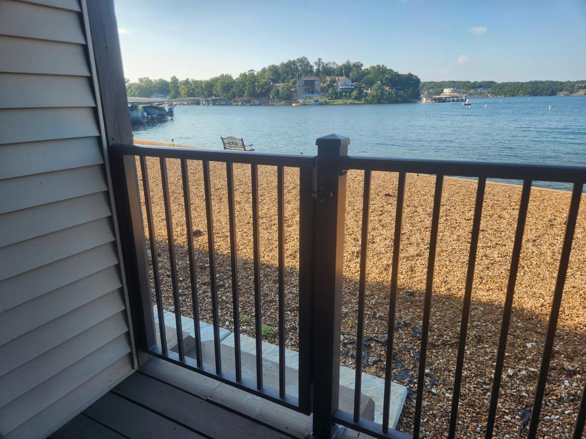 Lakefront Condo With A View Osage Beach Ngoại thất bức ảnh